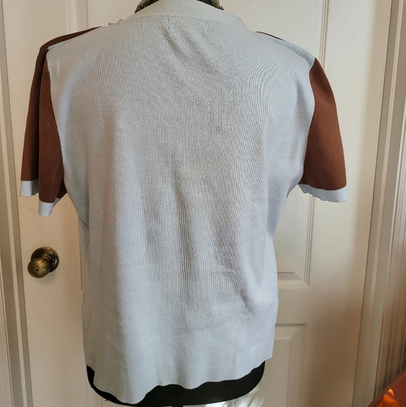 VINTAGE 90s/Y2K STYLE TOP SIZE XL BUT REALLY LOOKS LIKE A MEDIUM - Picture 4 of 5